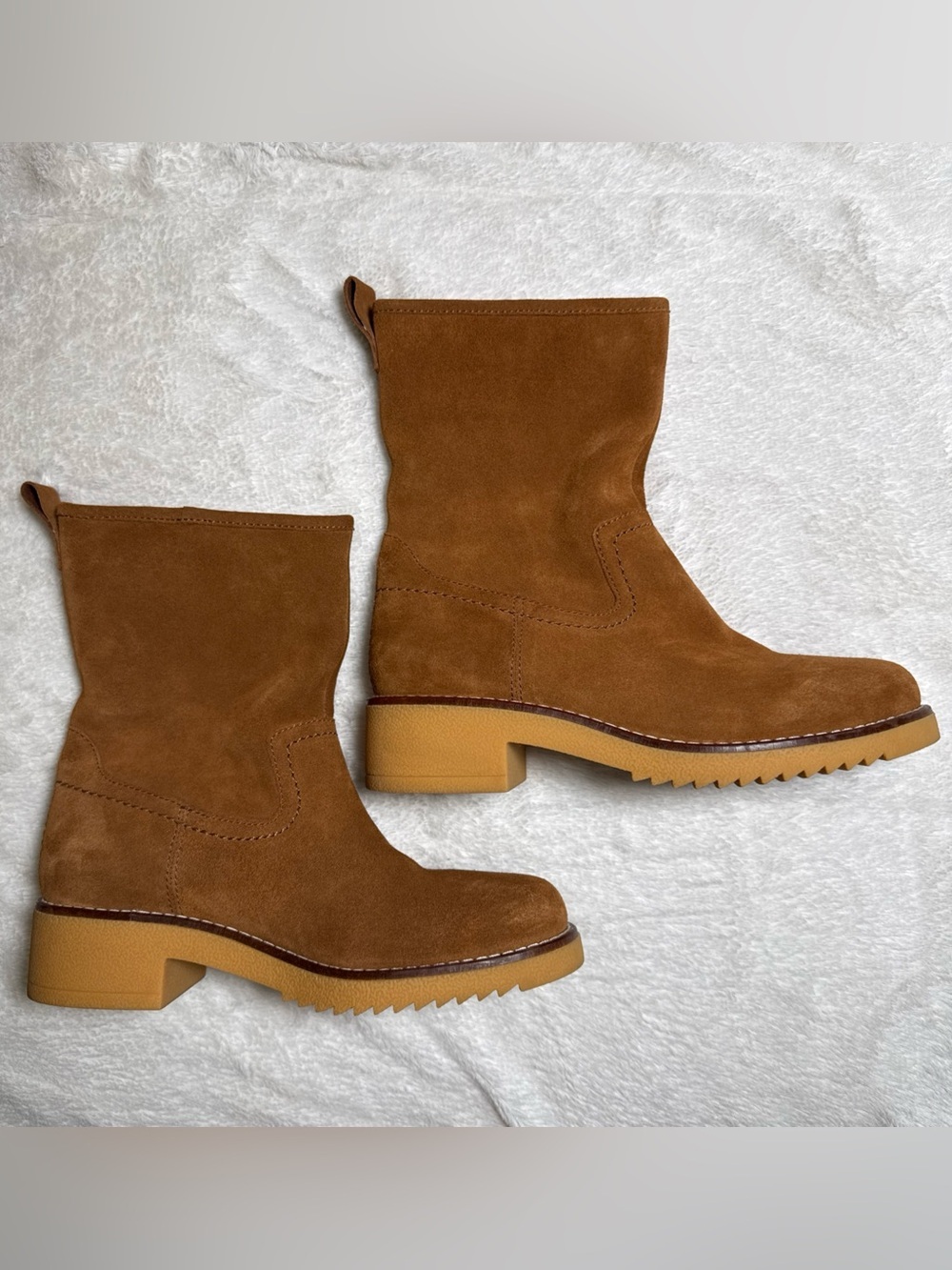 Clarks Eden Mid Hi Boot Dark Tan Suede Womens Size 7 Leather Lug Sole Pull On